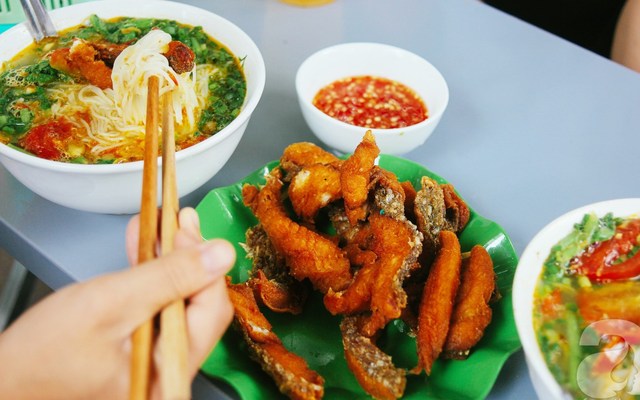 Bún Cá Chấm Thu Hà