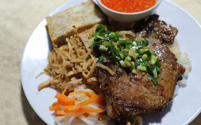 Cơm Tấm Chả Cua Tài