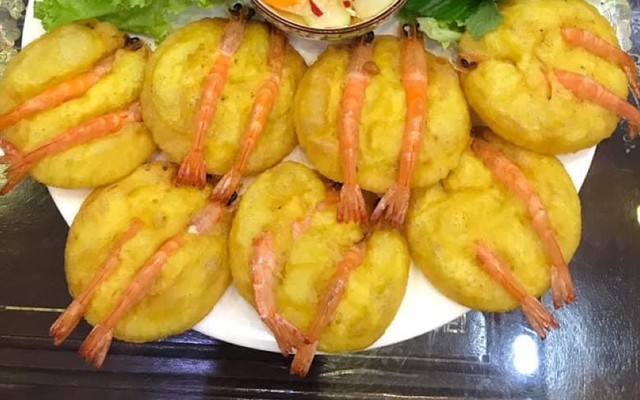 Bếp Nhà Bống - Chân Gà, Chè Dừa Dầm & Ăn Vặt