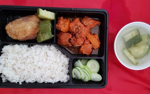 Cơm Trưa Mẹ Nấu - Capital Place Tower