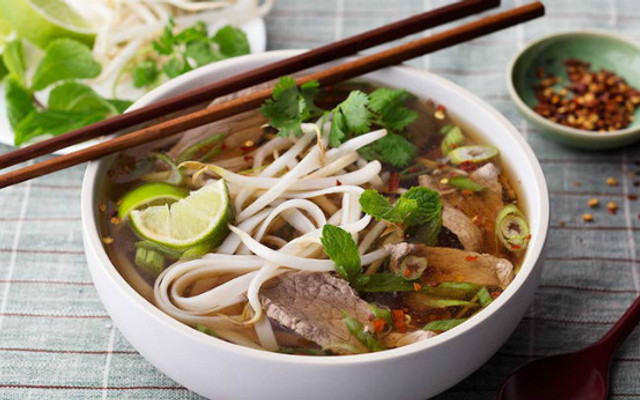 O Hồng - Bún Bò Huế, Cơm Sườn & Cơm Gà