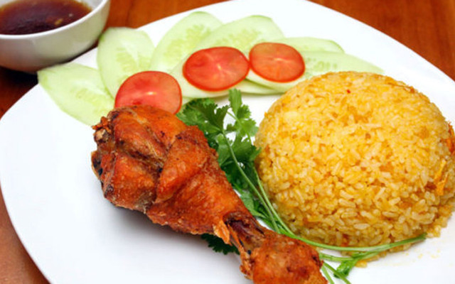 Cơm Gà Xối Mỡ Mộc - Trần Văn Đang