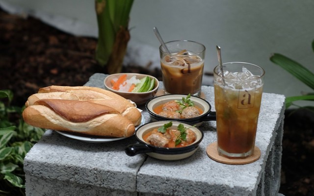 à cà phê bánh mì