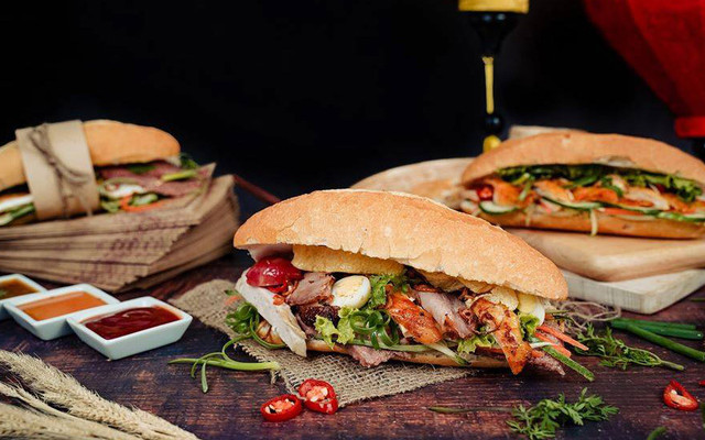 Bánh Mì Trộn Hội An - Lạch Tray