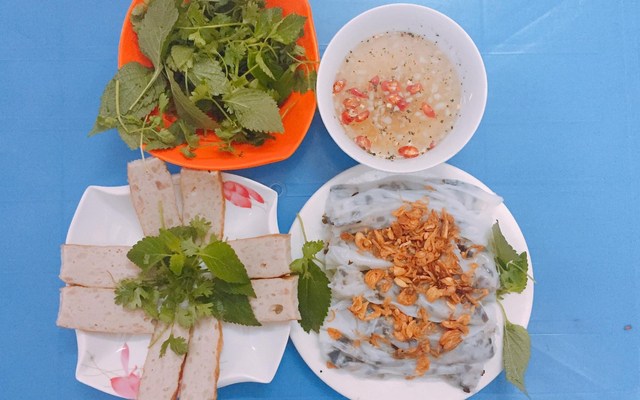 Cô Hạnh - Bánh Cuốn Nóng