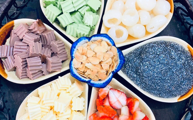 Chè Huệ - Ung Văn Khiêm