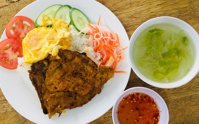 Cơm Gà Nam Anh Quán