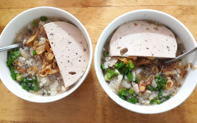 Bánh Đúc Nóng Bà Già - Cây Trâm