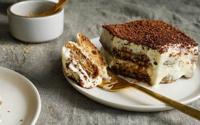 Shake N' Baked - Bánh Tiramisu Online