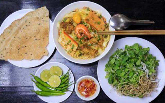 Mì Quảng 3 Anh Em - Dương Thị Mười