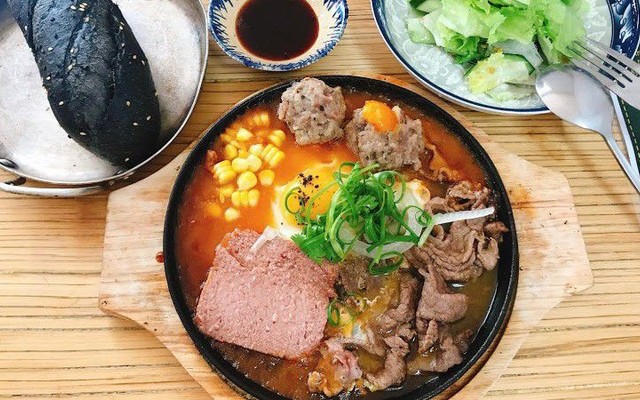 Món Quảng - Food & Coffee House - Thống Nhất