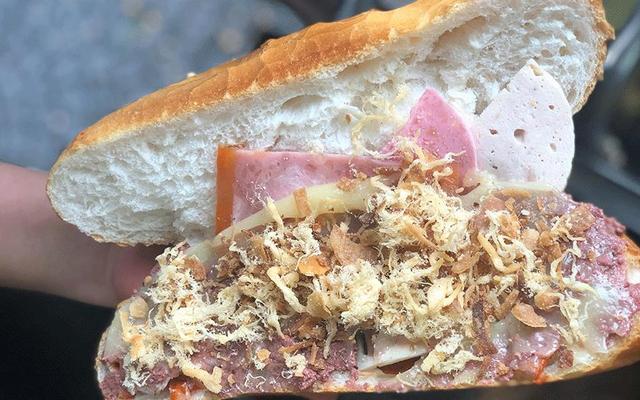 Bánh Mì Oanh - Lý Tự Trọng