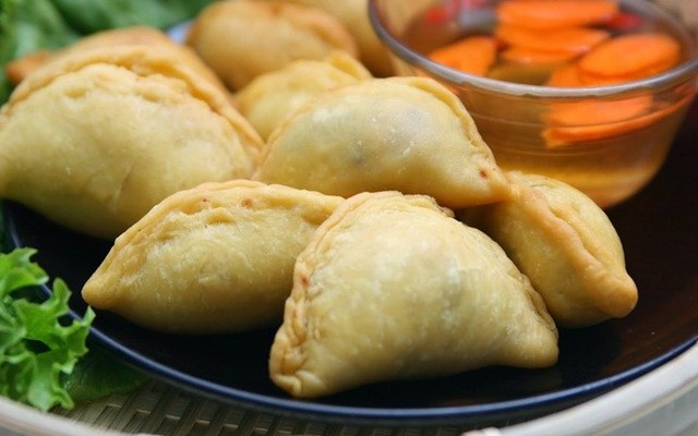 Duy Râu - Bánh Gối, Bánh Bột Lọc & Nộm