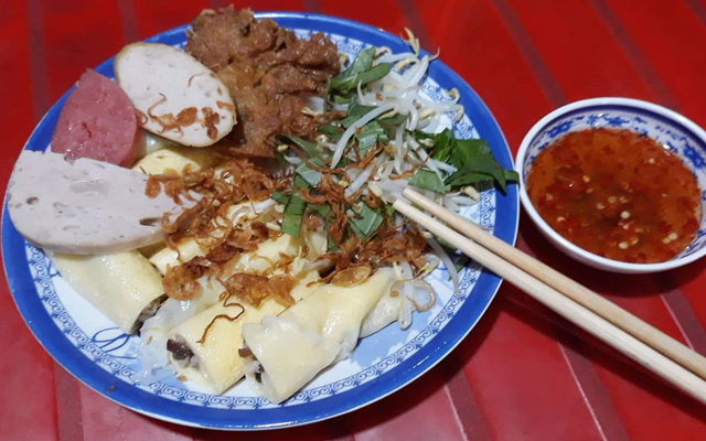Bánh Cuốn Cô Năm - Nguyễn Thái Sơn
