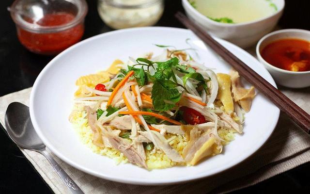 Cơm Gà Phố Hội - Bến Vân Đồn