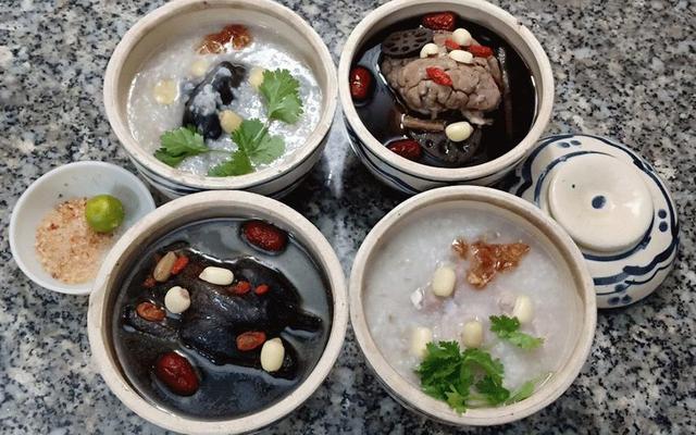 Vạn Lợi - Gà Ác Tiềm Thuốc Bắc