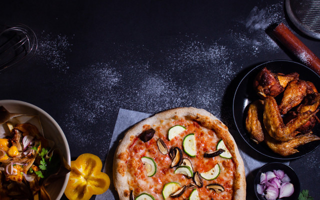 KUC - Pizza, Wings & Fries