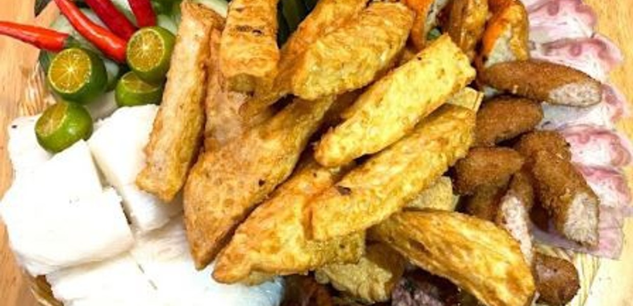 BÚN ĐẬU LÀNG VÒNG PHỤC VỤ TẬN NƠI VỚI ĐỦ MÓN ĐẶC SẢN HÀ THÀNH