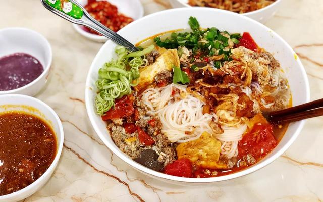 Bún Riêu Phố Cổ - Tạ Quang Bửu
