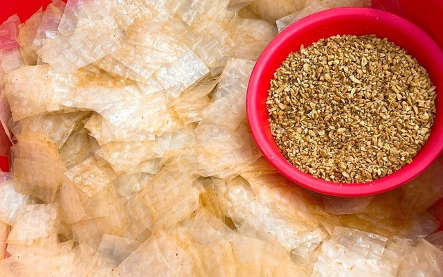Ngân Nguyễn - Bánh Tráng Phơi Sương - Shop Online