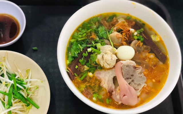 Nhung - Bánh Canh Giò Heo & Bánh Bèo