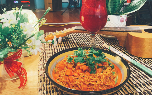 Em Acoustic & Coffee