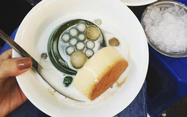 Chè Bát Huyền Nga