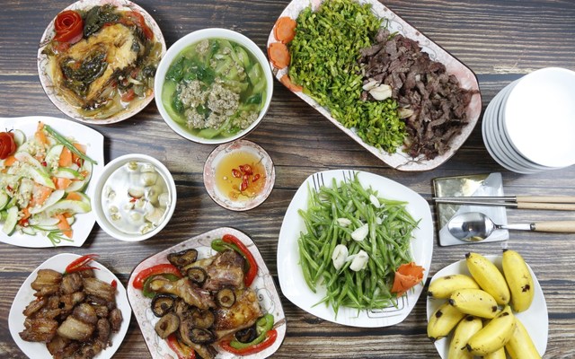 The Farm House - Cơm Văn Phòng & Nước Ép - Dương Quảng Hàm