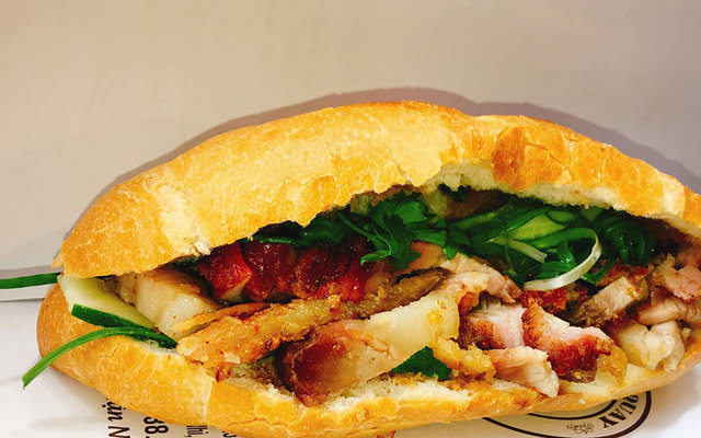 Bánh Mì Chả Cá TLD