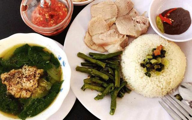 Rio - Cơm Văn Phòng