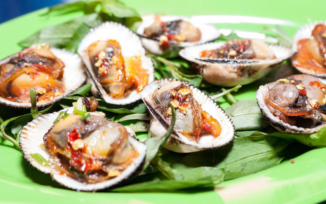 Ốc Ngon Thiện Ý - Chân Gà Sốt Các Loại