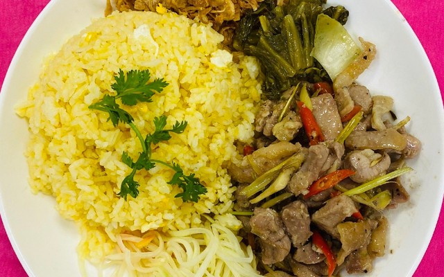 Phở & Cơm Rang Các Loại - Tam Trinh