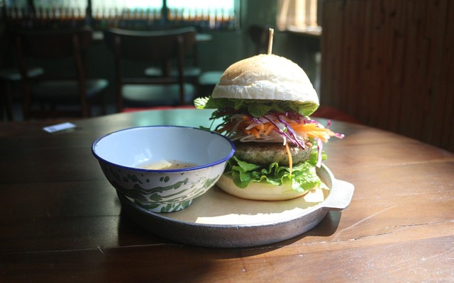 Bun Cha Burger - Từ Hoa
