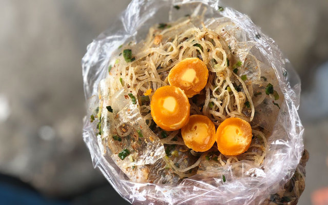 Thanh - Bánh Tráng Mỡ Hành Trứng Muối & Bánh Tráng Bì