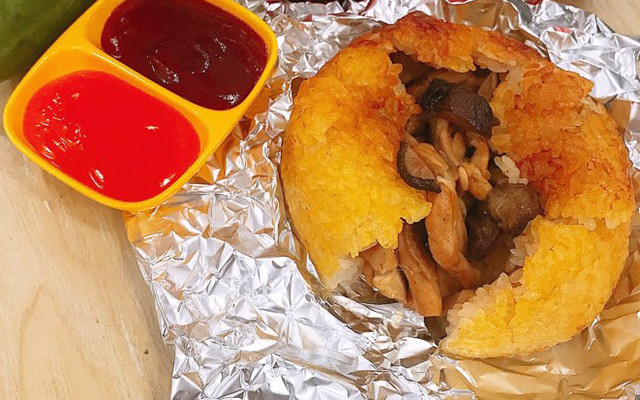 Xôi Gà Nấm Bỏ Lò - Phố Huế