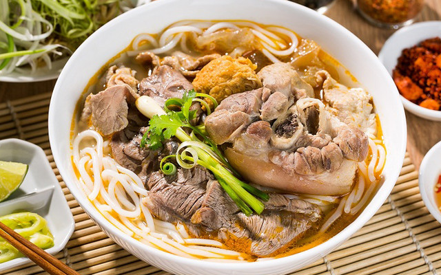 Bún Bò Huế Trang Nam - Chùa Bộc