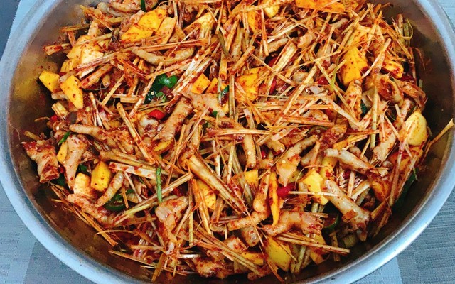Bếp Nhà Đậu - Chân Gà Sốt Thái