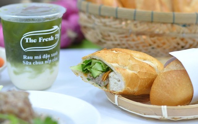 The Fresh 79 - Rau Má Đậu Xanh & Bánh Mì Xíu Mại - Lê Bình