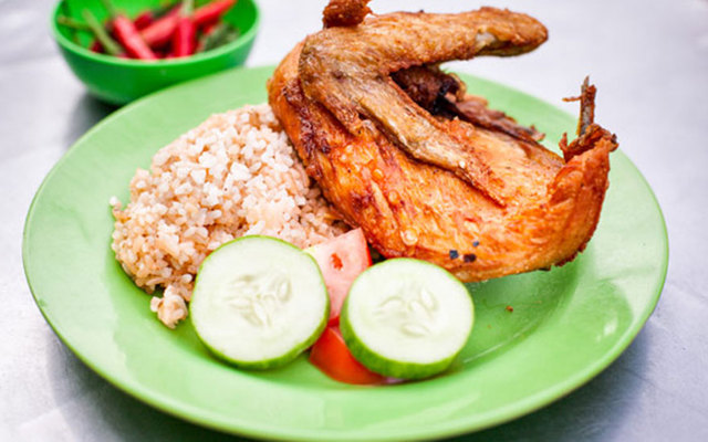 Chú Tèo - Cơm Gà Xối Mỡ