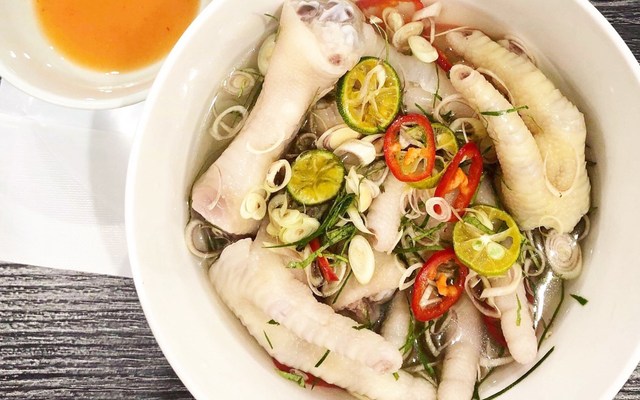 Bếp Bà Nhân - Chân Gà Sả Ớt Online