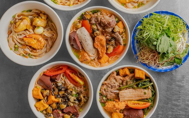 Quán Ăn Nguyệt Cát - Bún Riêu, Canh Bún & Mì Quảng