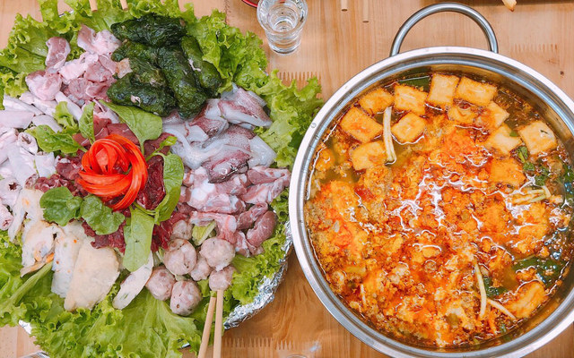 Bánh Đa & Lẩu Cua Đồng Hải Phòng - Lê Ngọc Hân