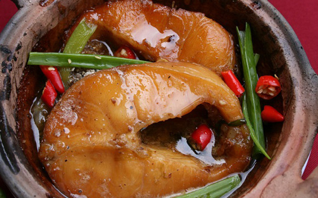 Loan Vinh - Cá Trắm Kho, Chả Cá & Ruốc Cá Ngon