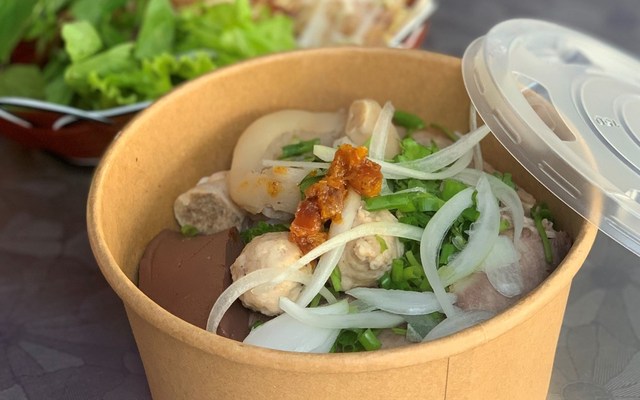 An Cựu - Bún Bò Huế - Trung Văn