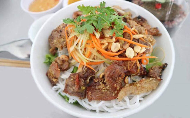 Bé Mai - Bún Thịt Nướng & Nem Lụi