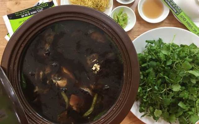 Gà Ác Vĩnh Quý - Huỳnh Thiện Lộc