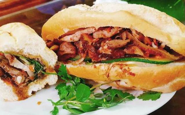 Bánh Mì Ngọc - Minh Cầu