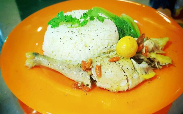 Cơm Gà Xối Bơ Cô Út - Hậu Giang