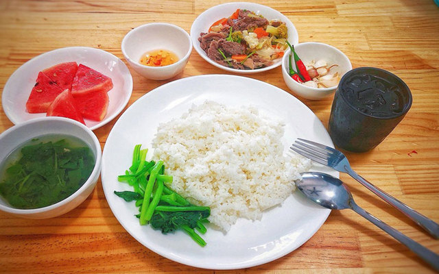 Duy Tân Quán - Cơm Trưa & Ăn Vặt Văn Phòng