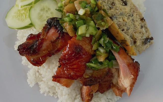Cơm Gà Nướng Singapore - Trần Khánh Dư